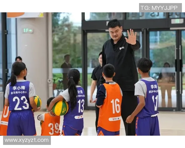 姚明携手锐步开启全新运动合作计划助力篮球事业发展