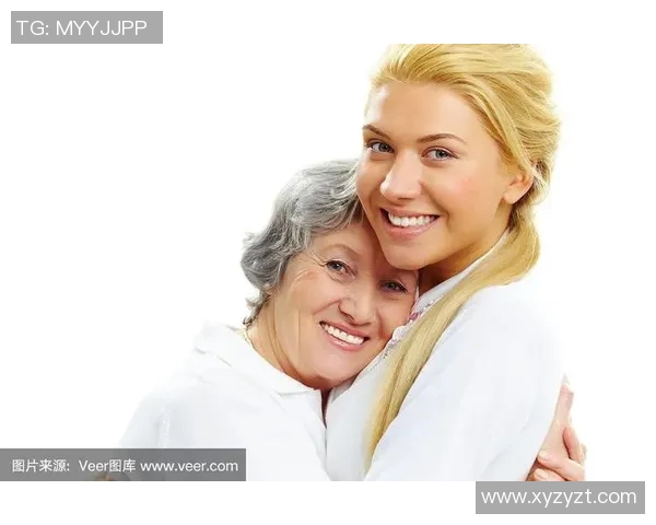 足球明星与女友甜蜜拥抱瞬间展现爱情的温暖与激情