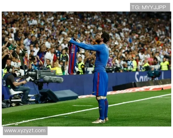 马拉多纳在足球场上的辉煌与生活中的挣扎交织成的艰难抉择之路