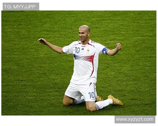 从街头少年到足球明星桑切斯的奋斗与荣耀之路