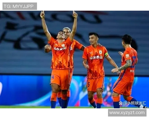 中国足球明星因违规行为遭重罚引发球迷热议与媒体关注 中国足球明星因违规行为遭重罚引发球迷热议与媒体关注