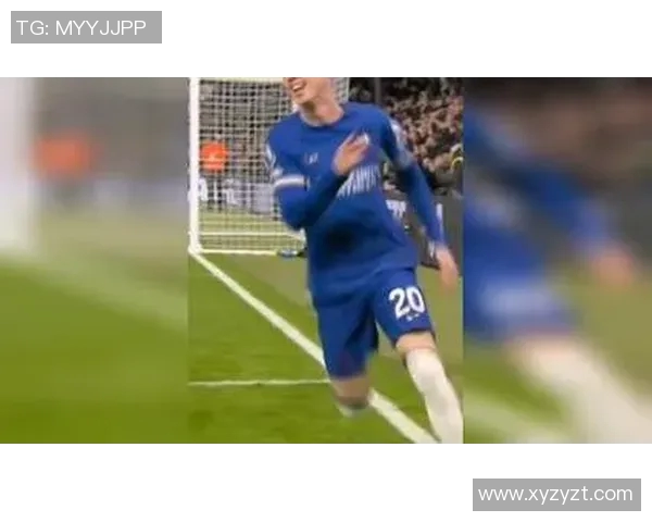 足球明星激情瞬间撕球衣图片集锦展现运动员的热血与魅力 足球明星激情瞬间撕球衣图片集锦展现运动员的热血与魅力